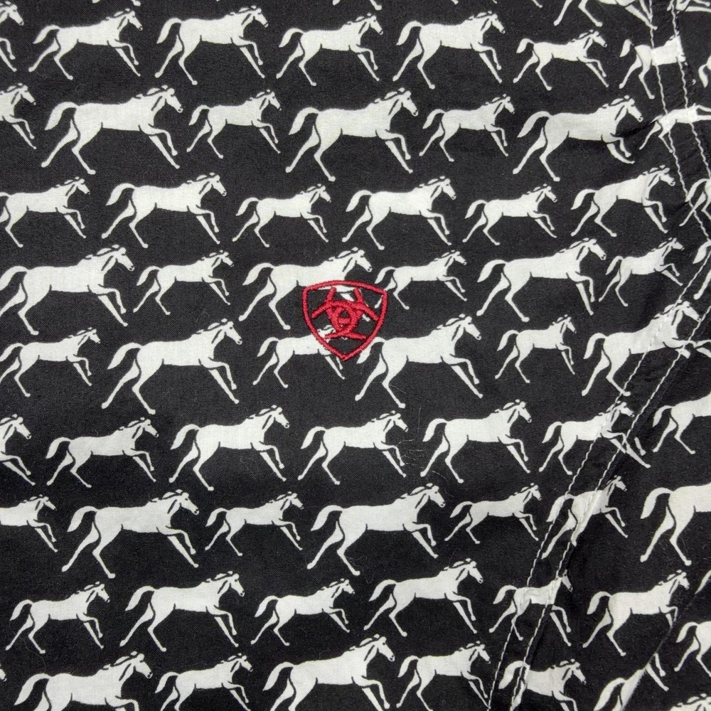 Ariat Shirt Womens Medium Black Horse Print Long Sleeve Button Front Western - Picture 3 of 14